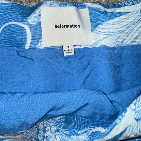 Reformation Two Piece Set Linen NWT Perfect Condition Size 2 - Picture 9 of 11